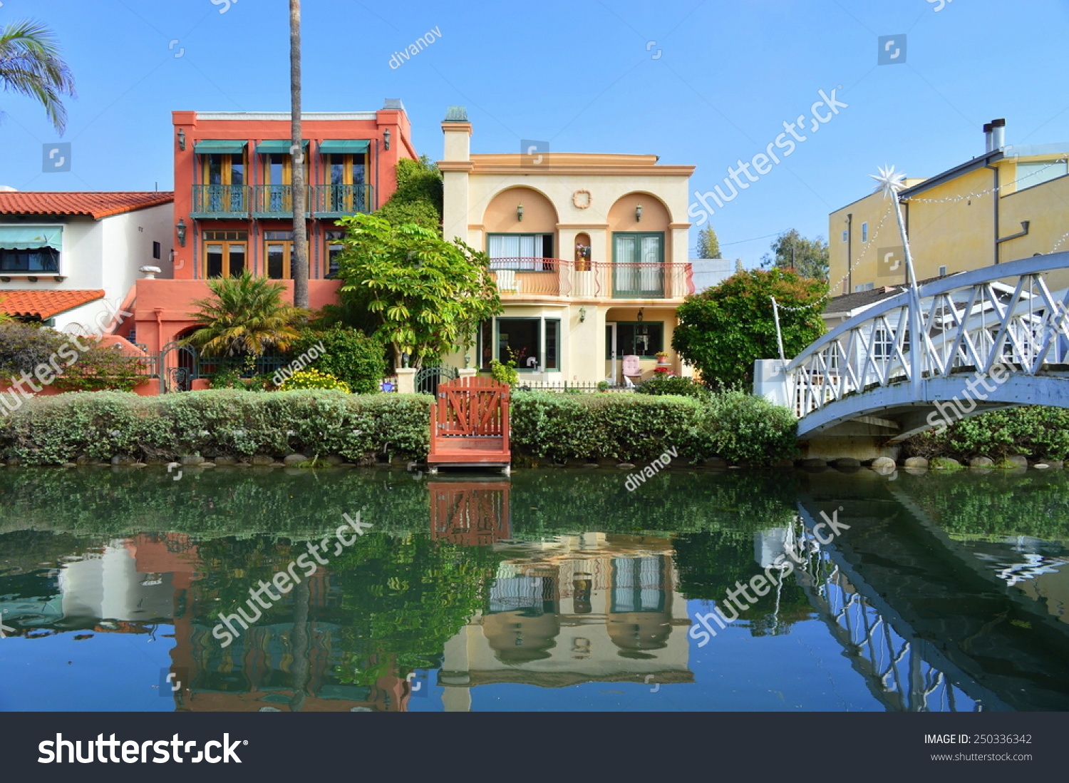 Houses On The Venice Beach Canals In California. Stock Photo 250336342