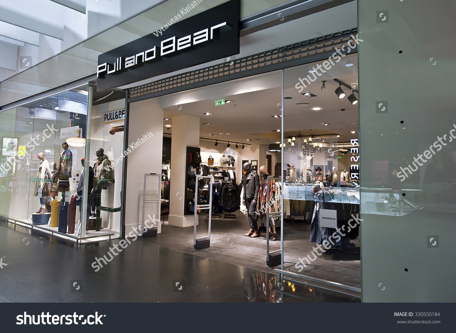 Pull and bear lithuania