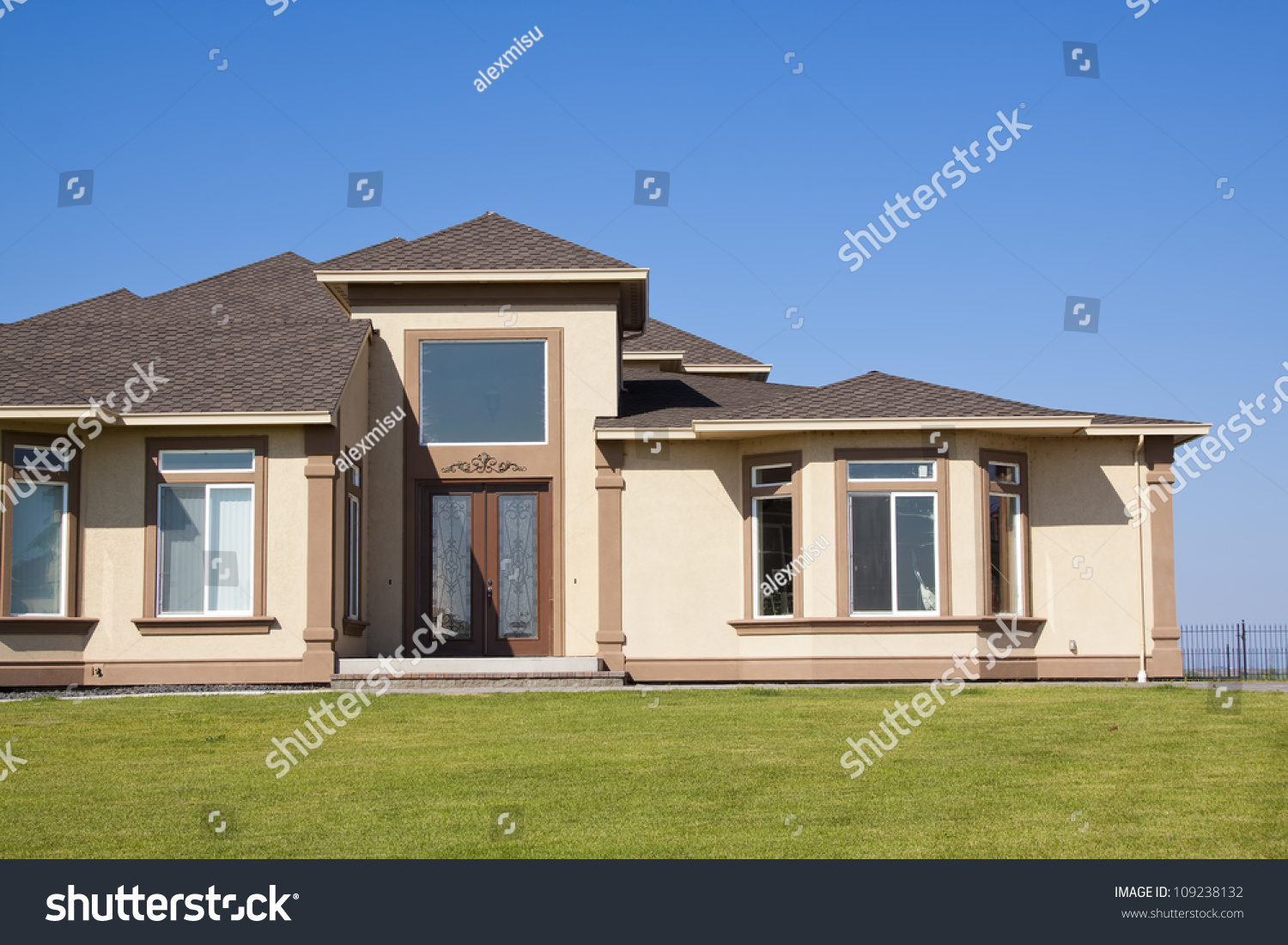 Modern House Front ntrance With Green Grass nd Blue Sky Stock ... Modern House Front ntrance With Green Grass nd Blue Sky Stock ... - ^