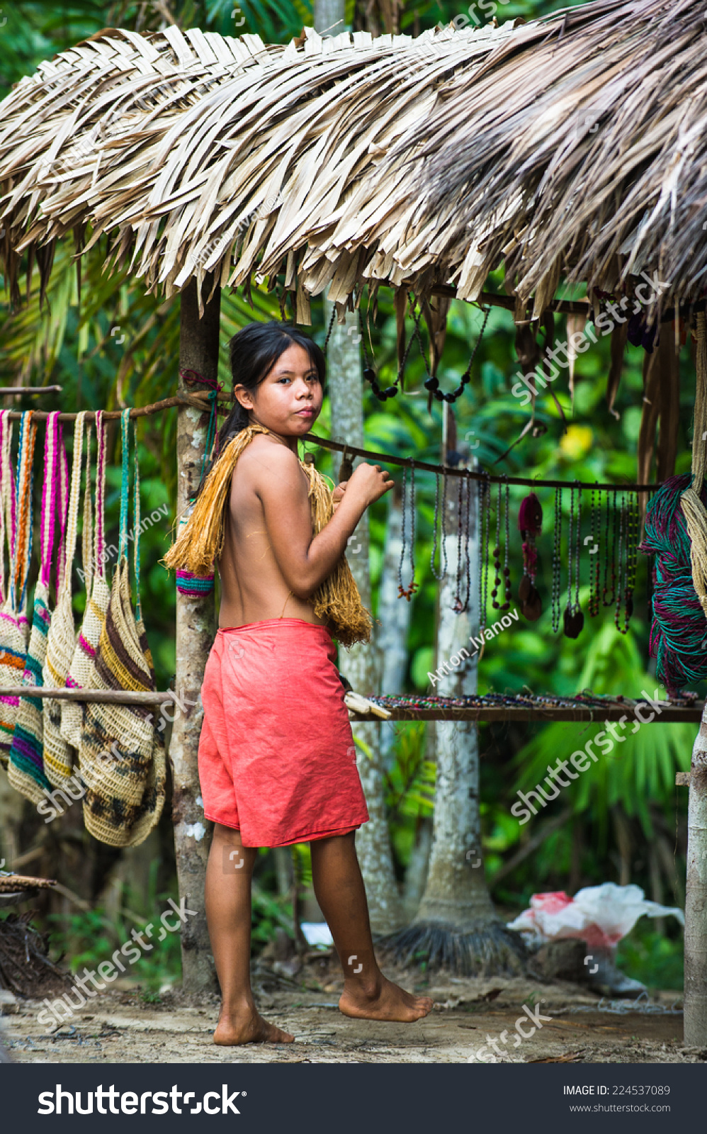 Amazonia Peru Nov 10 2010 Unidentified Stock Photo 224537089 - Shutterstock