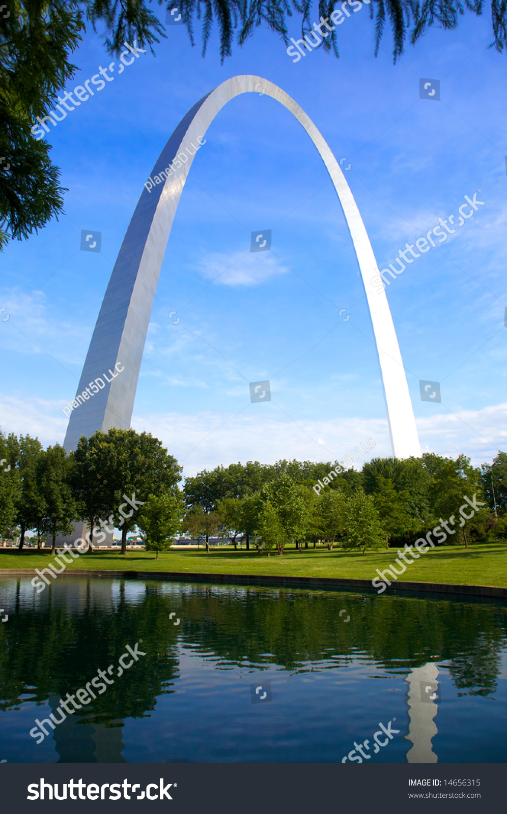 An Interesting View Of The St. Louis Arch - Gateway To The West - The Jefferson National ...