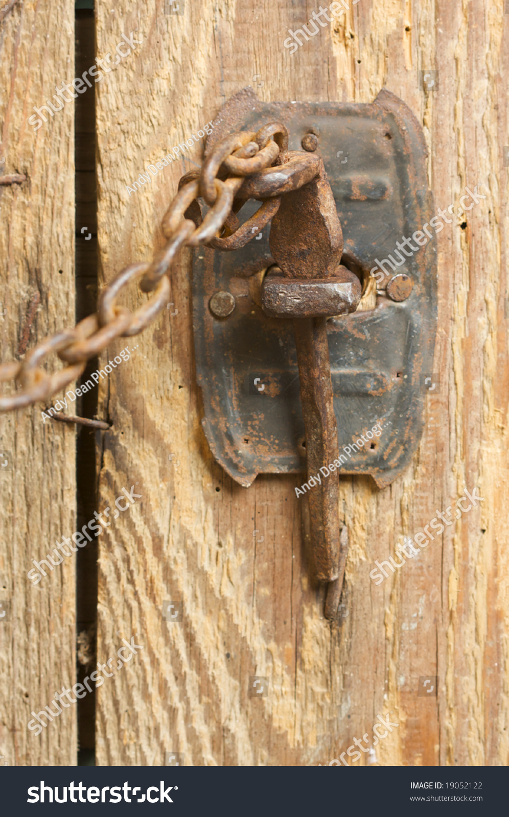 Antique Rusty Barn Door Latch And Chain Stock Photo 19052122 Shutterstock