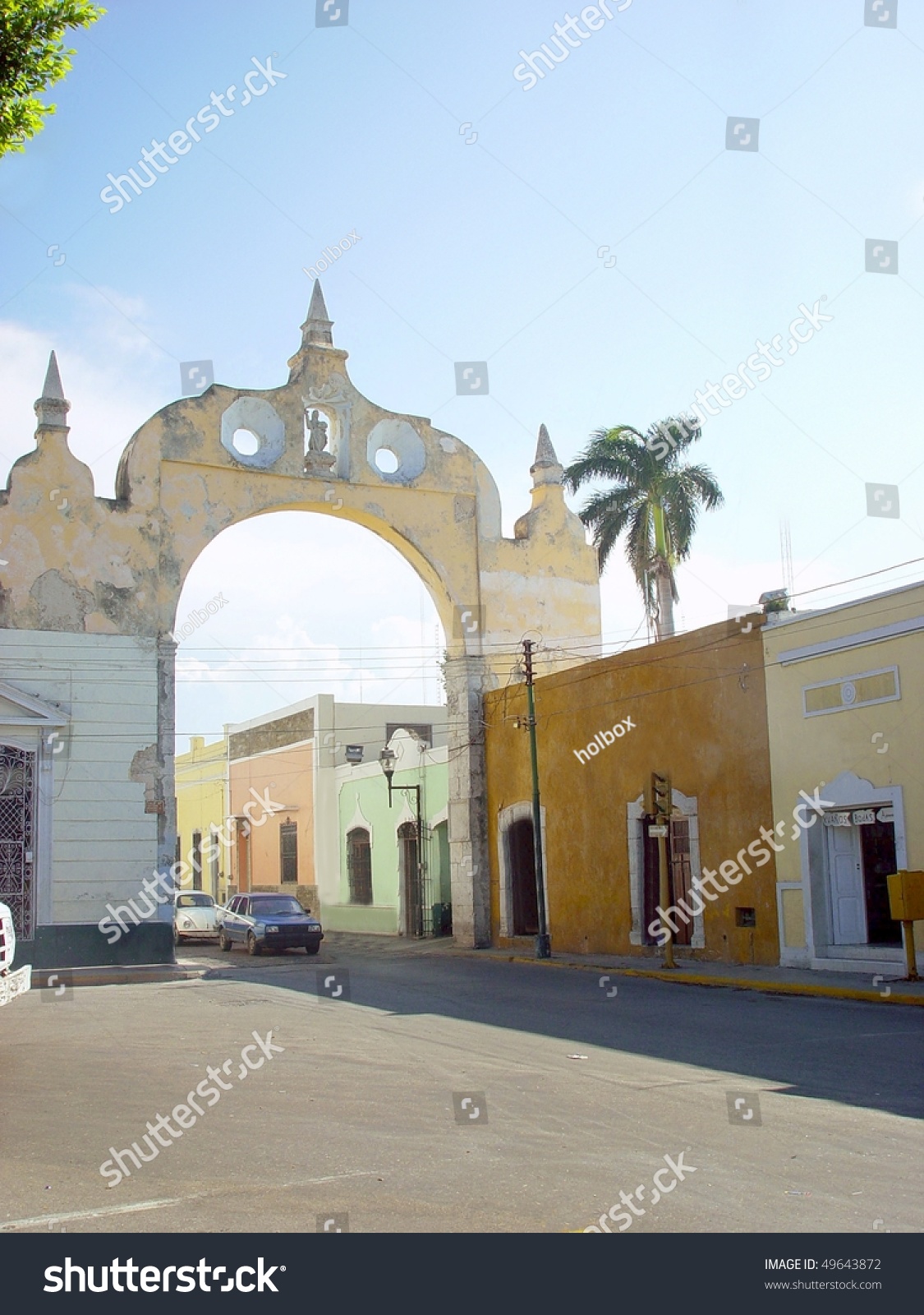 Arch In Merida City In Mexico Traditional Houses Arch In Merida City In Mexico Traditional Houses Stock