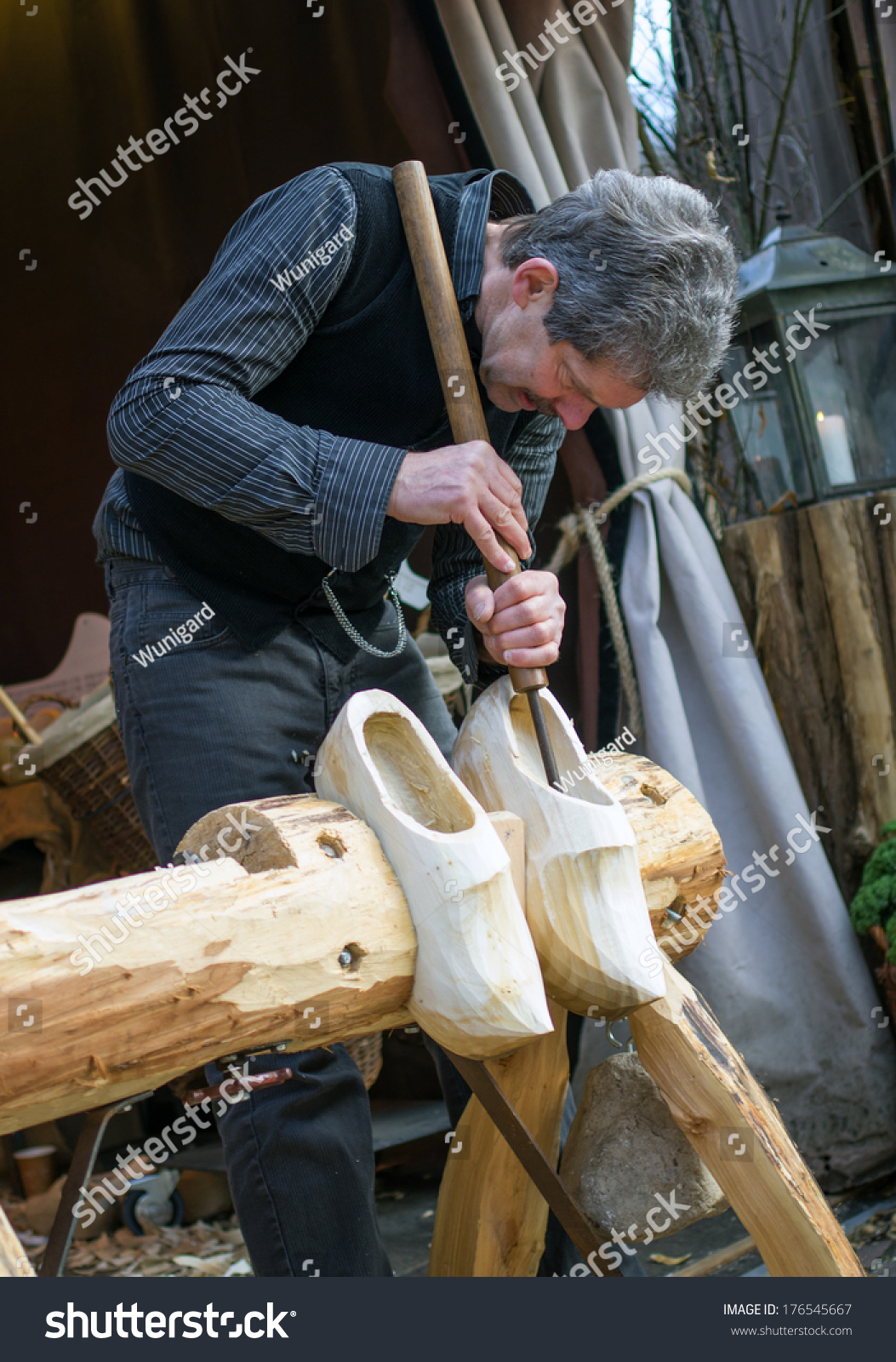 Arnhem Netherlands January 10 2014 Clogs Maker A Traditional