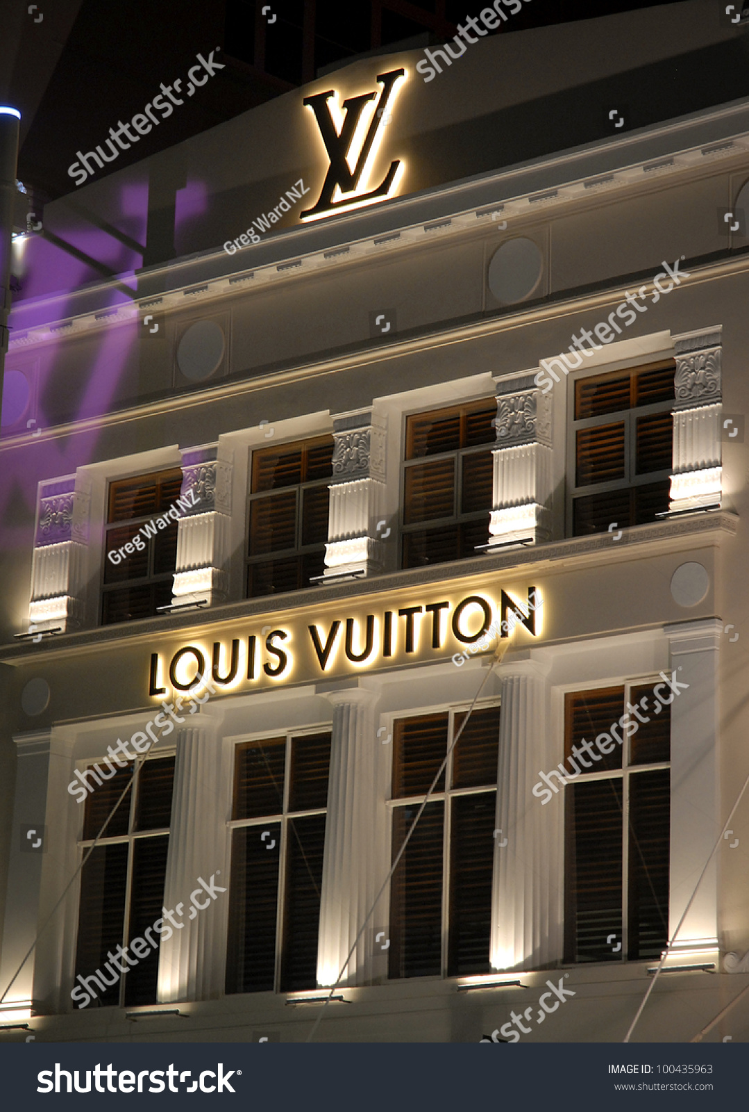 Auckland June 5 New Louis Vuitton Stock Photo 100435963 - Shutterstock