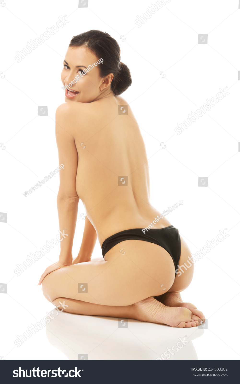 Naked Woman Knees On Pillow 47