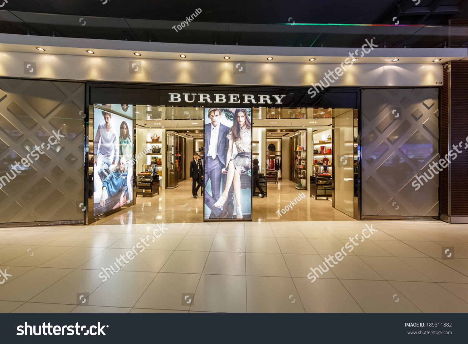 Burberry Store Stock Photos, Images, \u0026amp; Pictures | Shutterstock