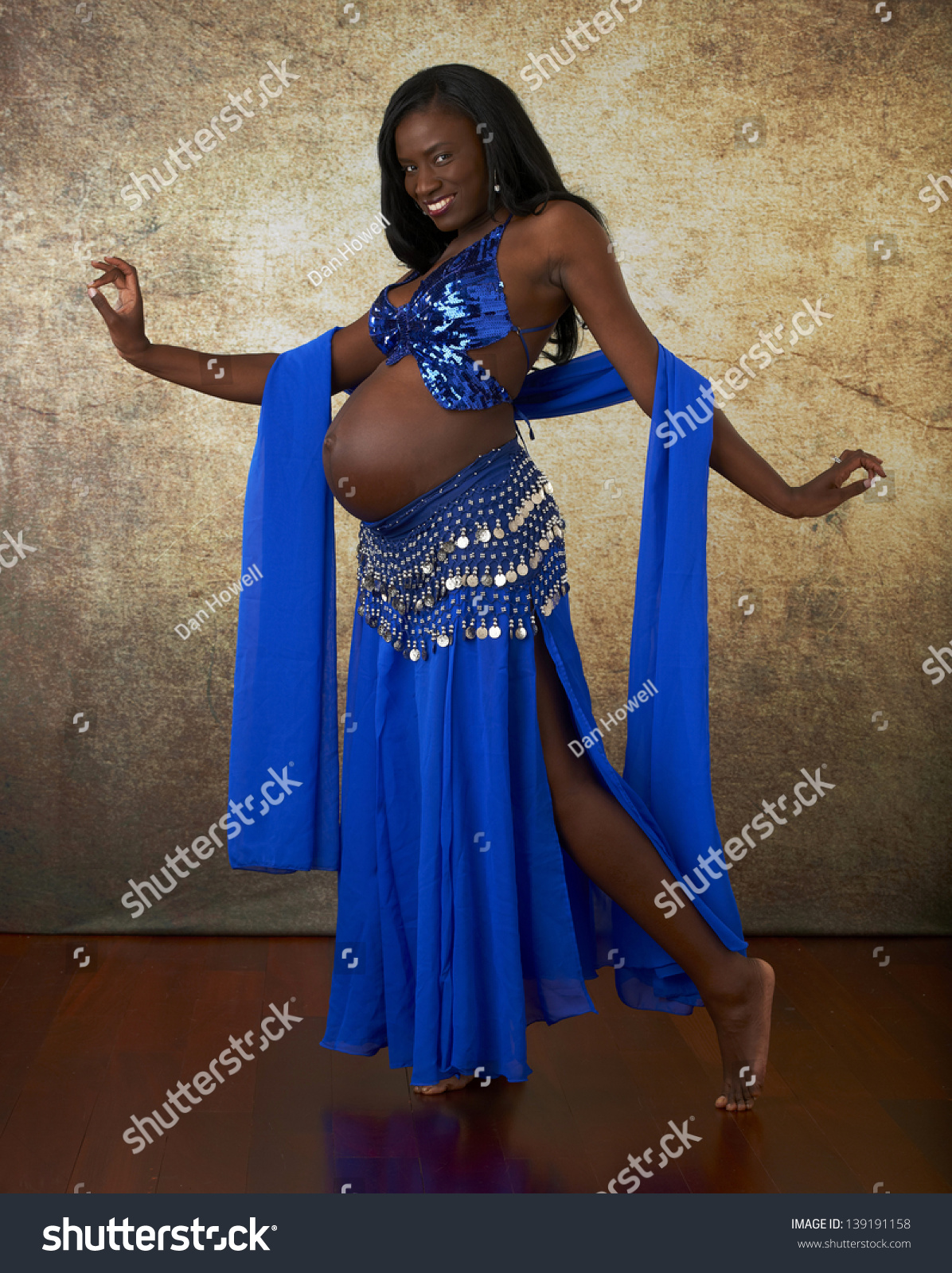 Pregnant African American 18