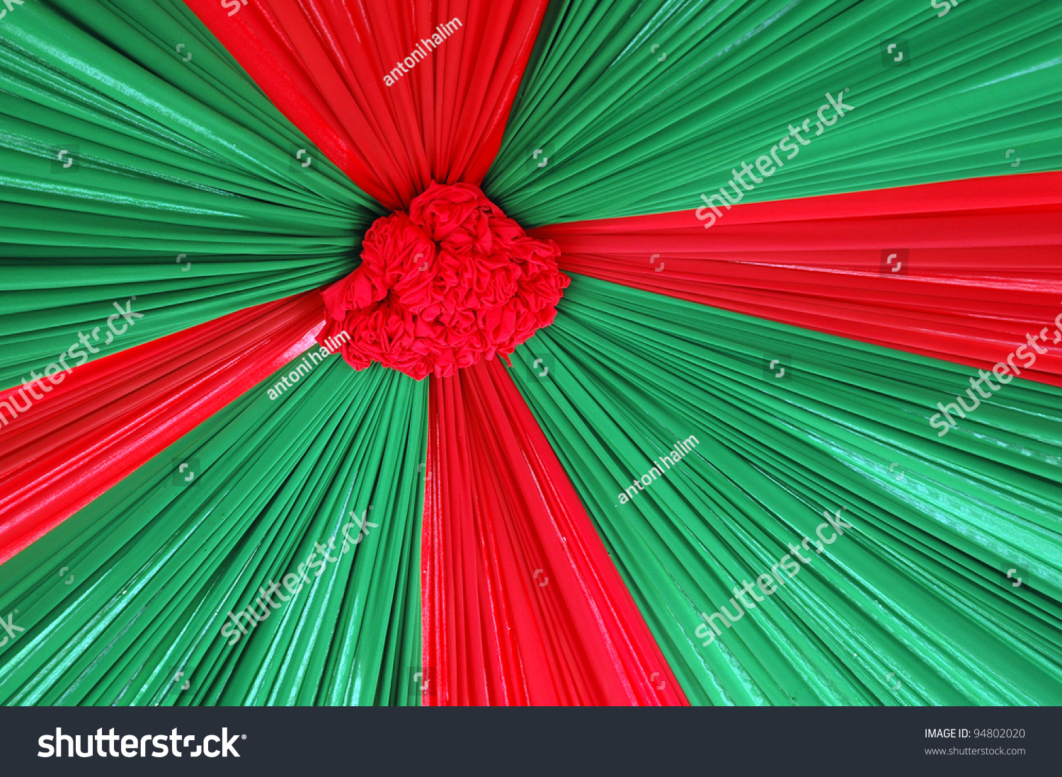 Red And Green Color Combination Beautiful Decoration | beautiful decoration with red and green color combination Red And Green Color Combination Beautiful Decoration | beautiful decoration with red and green color combination
