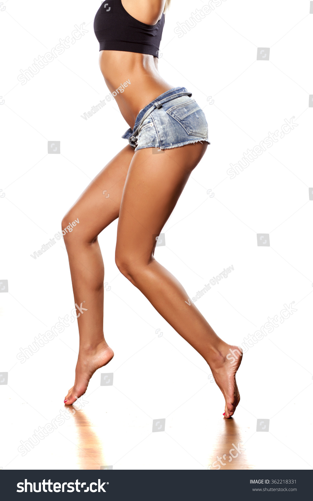 she male thailand nude short muscular girl legs