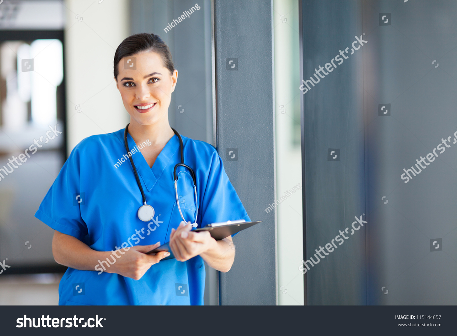 Beautiful Nurse Portrait In Hospital Photo Libre De Droits 115144657