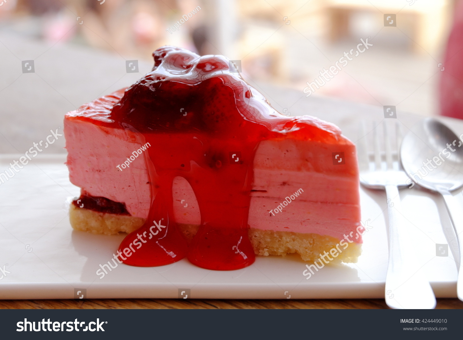 Beautiful Strawberry Cheese Cake Stock Photo 424449010 ...