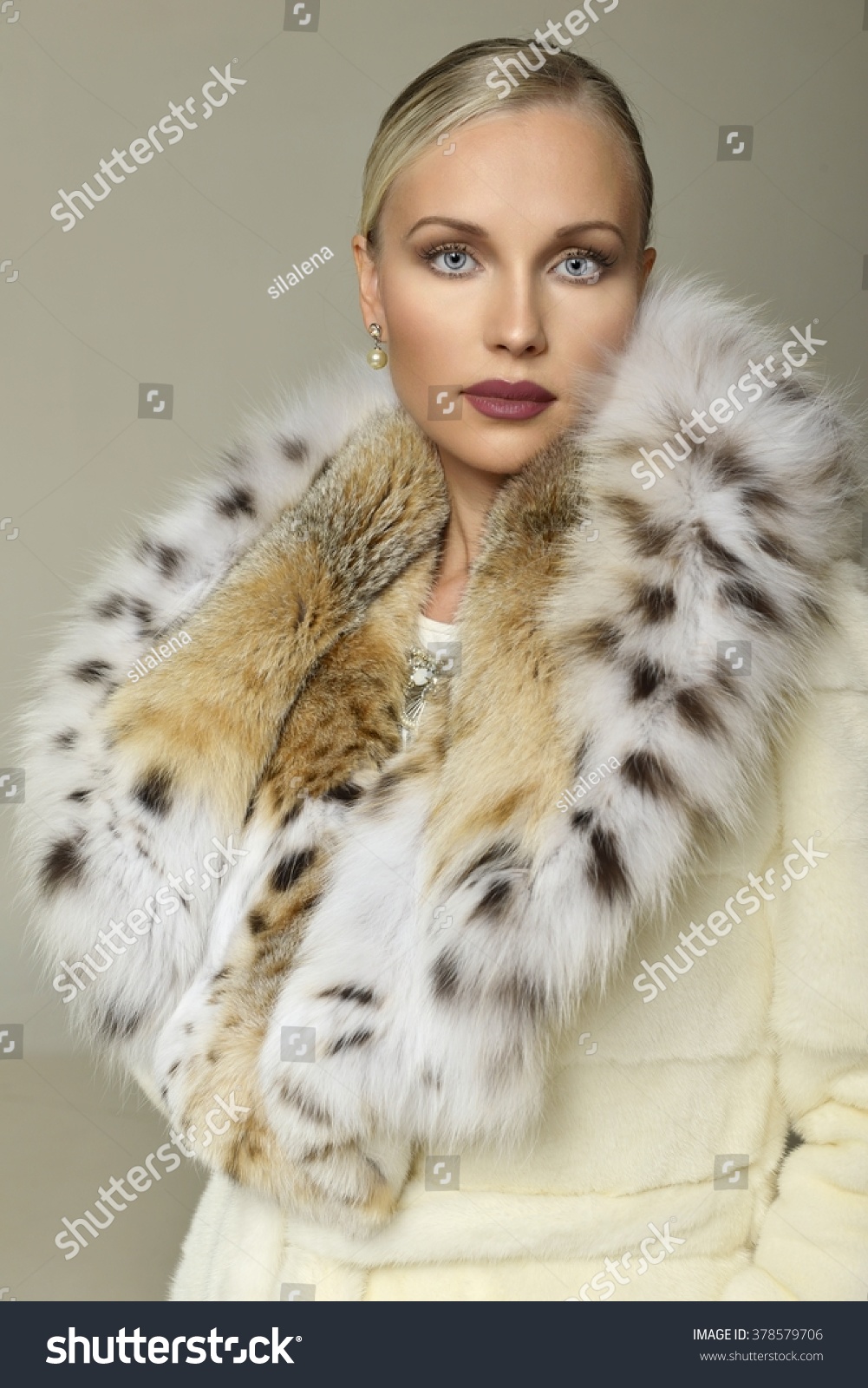 Beautiful Woman White Lynx Fur Coat Stock Photo Shutterstock