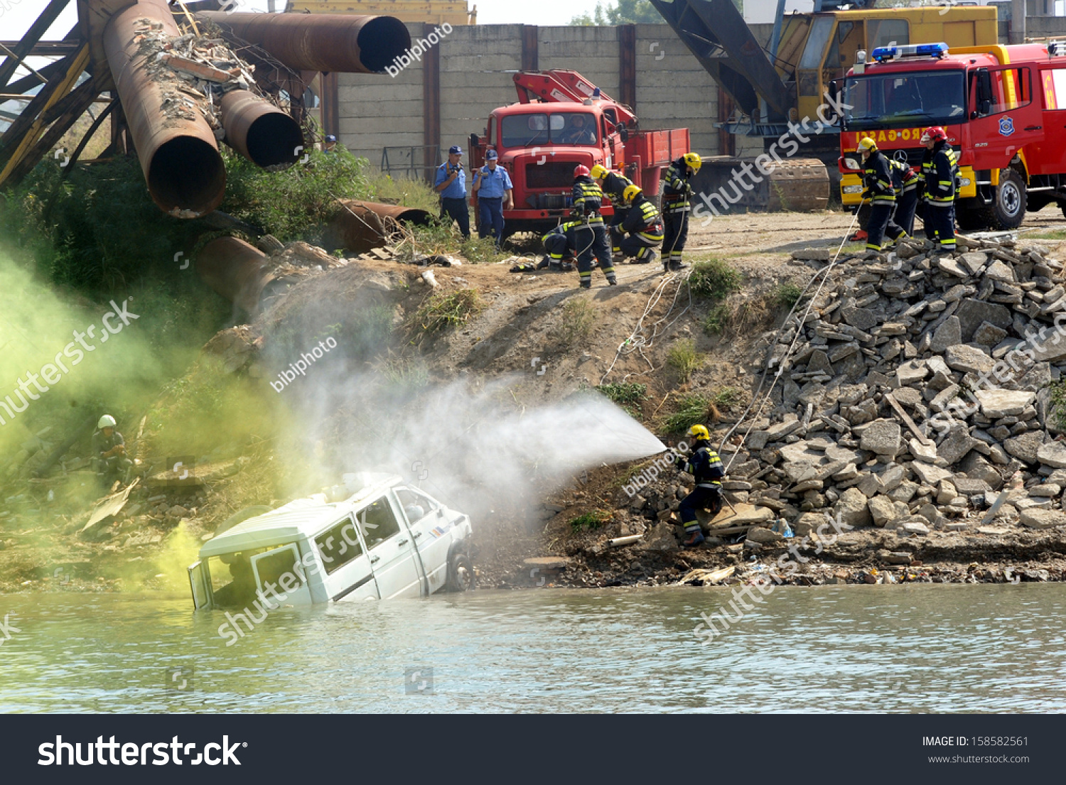 Belgrade Serbia Circa September 2008 Firefighters Drills Rescuing