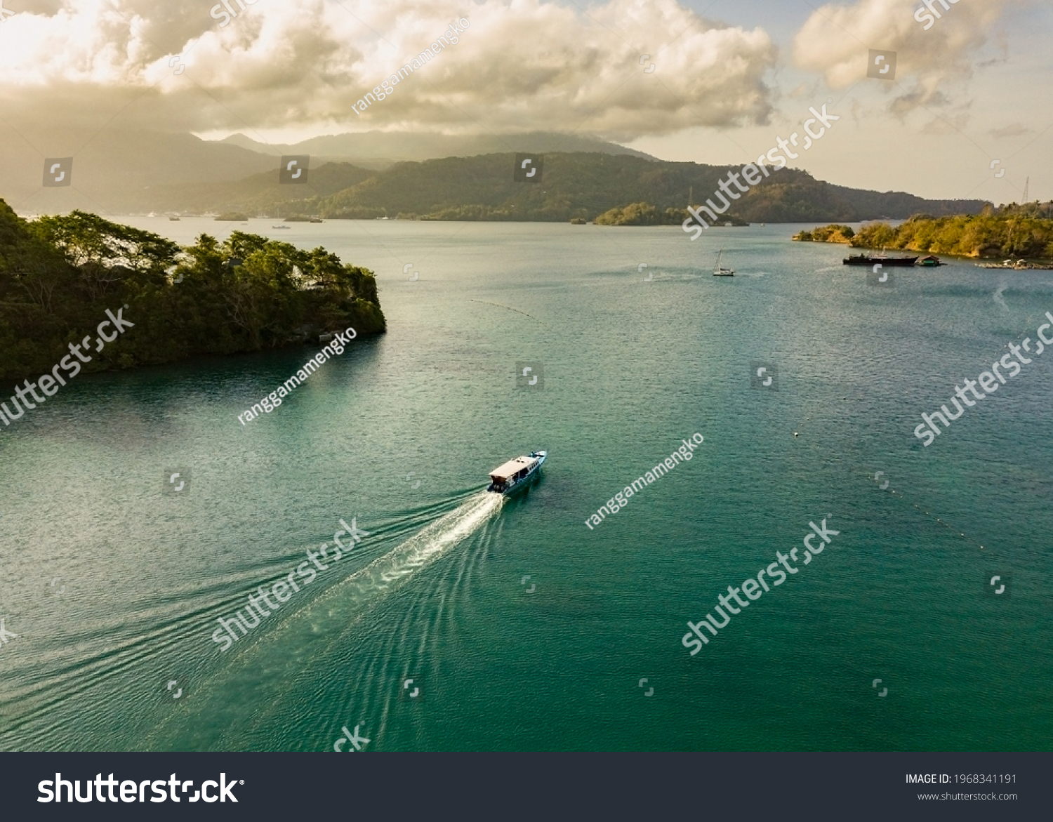 Bitung Images Stock Photos Vectors Shutterstock