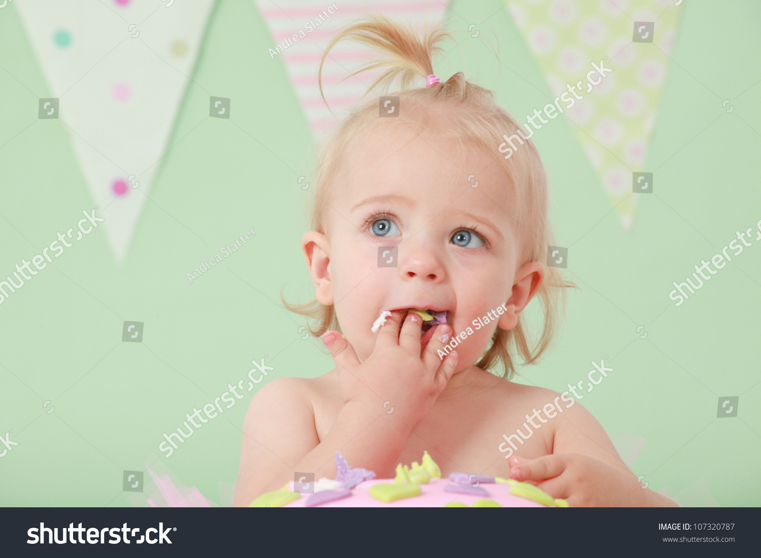 sex offender look out blonde hair blue eyed naked girls