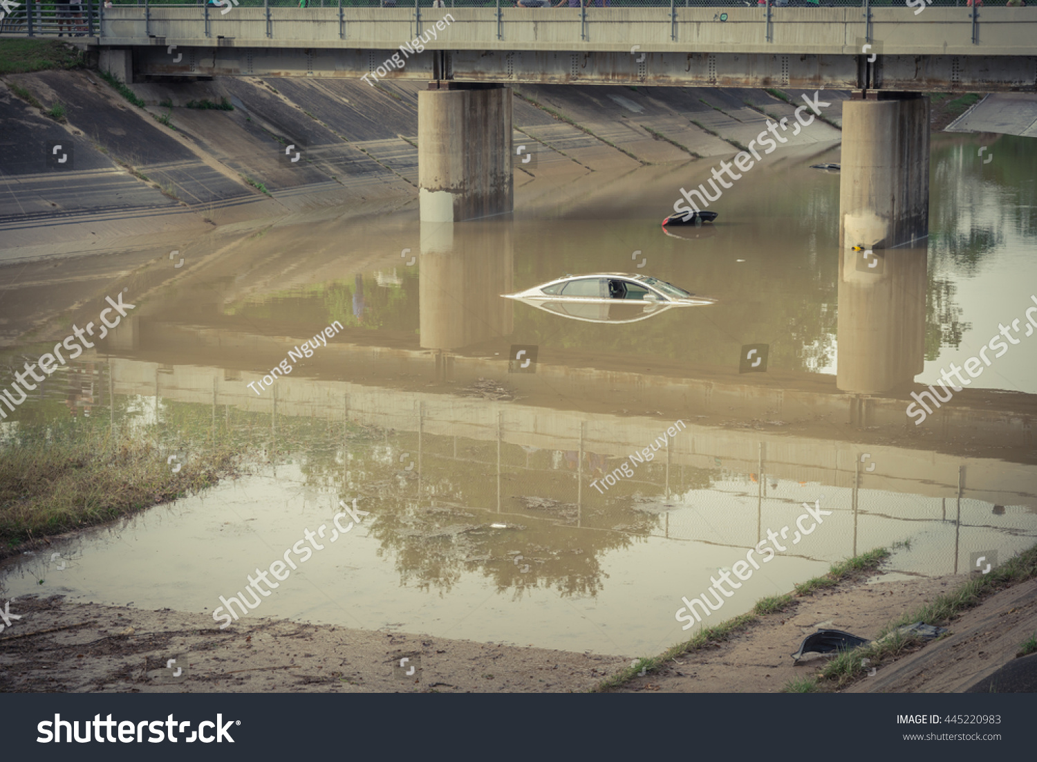 Car Swamped By Flood Water Near Stock Photo Shutterstock