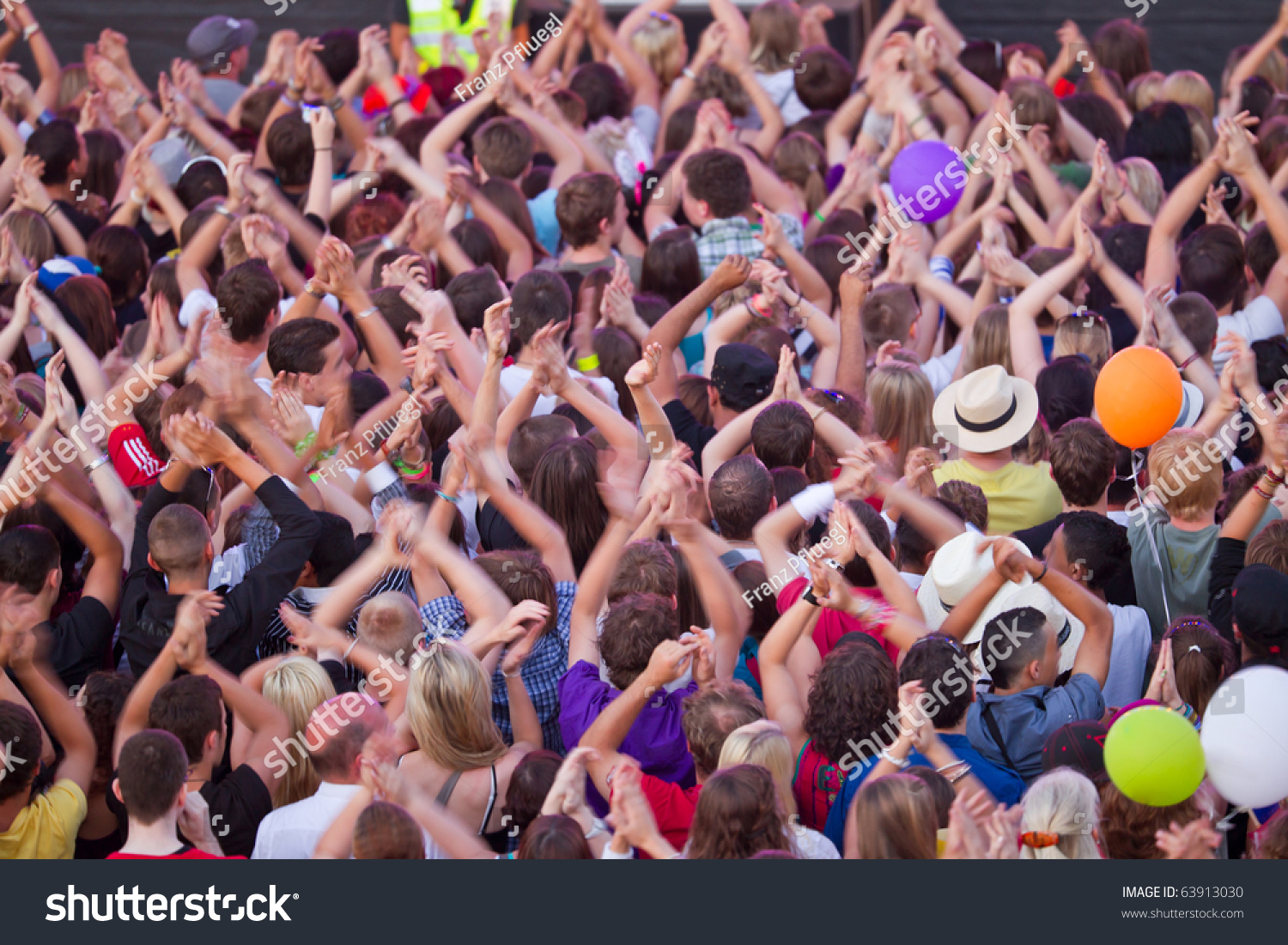 Cheering Crowd Happy Clapping Their Hands Stock Photo 63913030 ...