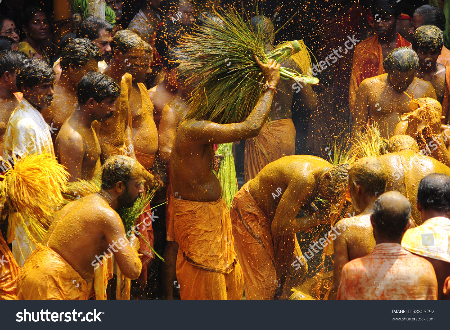 Chengannur India Mar 27 Devotees Perform A Turmeric Bath During The Festival At Vandimala 3229