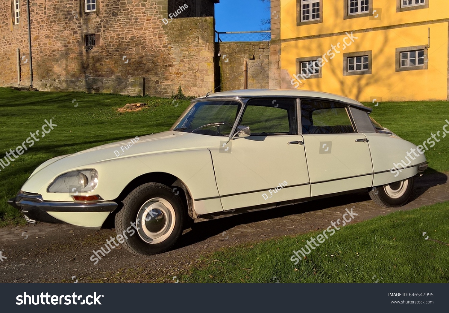 Citroen Ds Id19 French Classic Car Stock Photo Edit Now 646547995