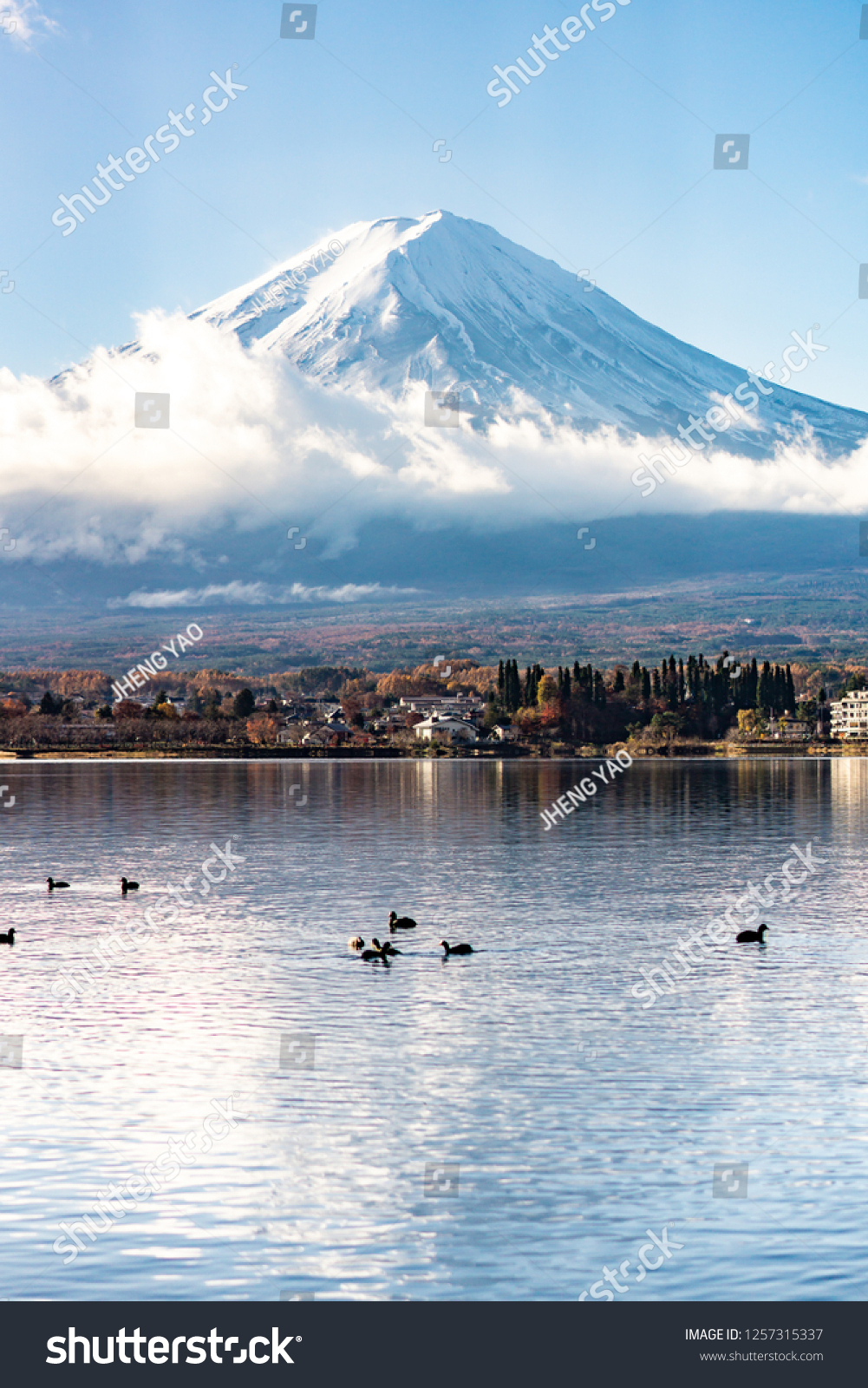 Close Mount Fuji Lake Kawaguchi Side Stock Photo Shutterstock