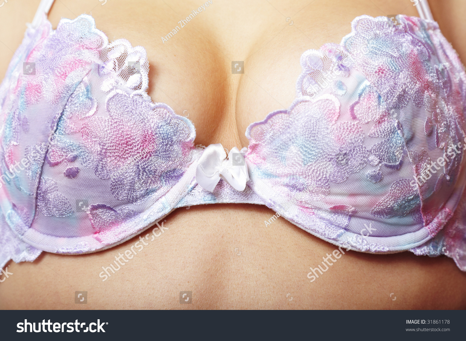 CloseUp Photo Of The Woman Chest In Uplift 31861178 Shutterstock