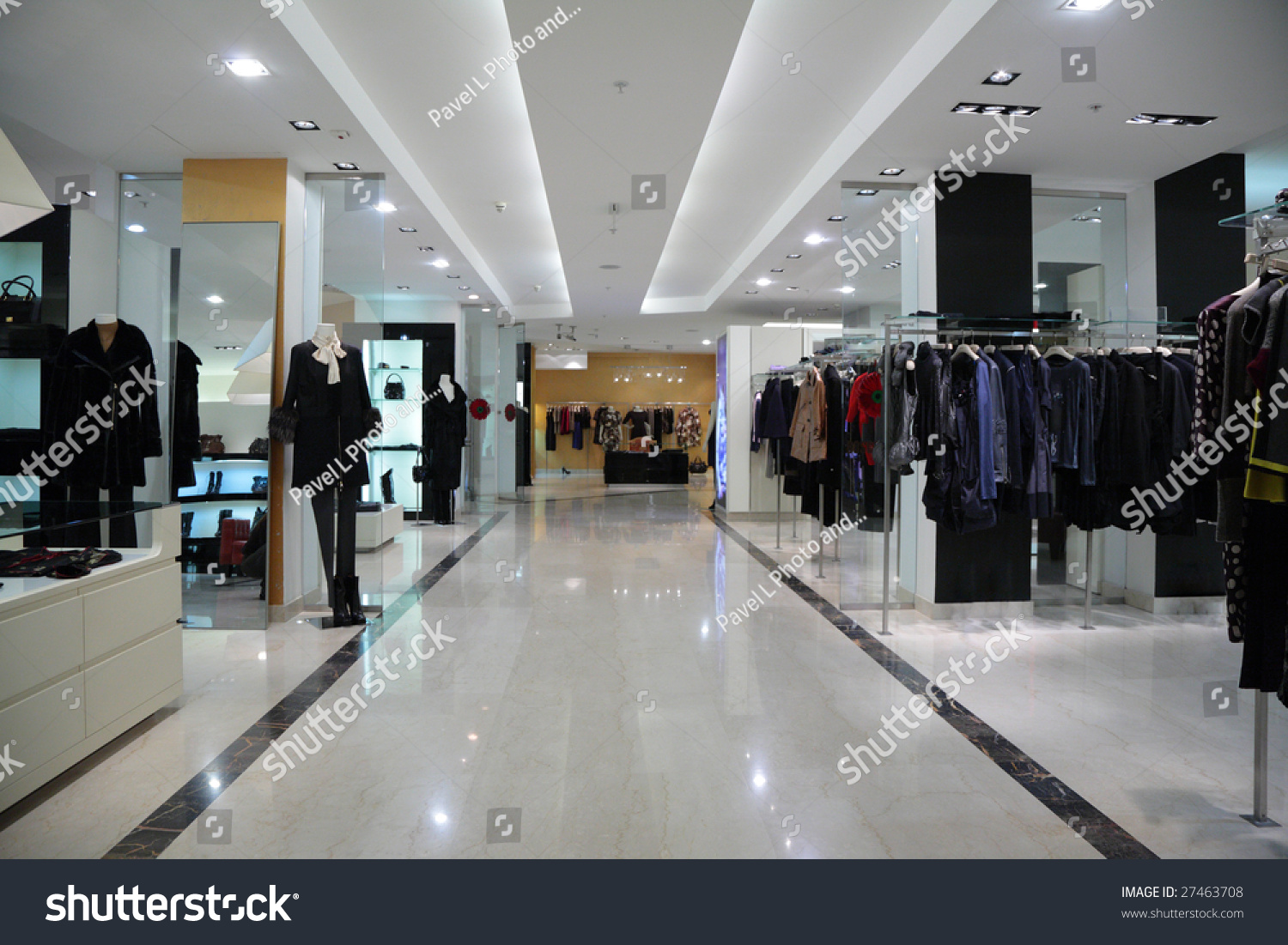 Clothes Shop Stock Photo 27463708 : Shutterstock