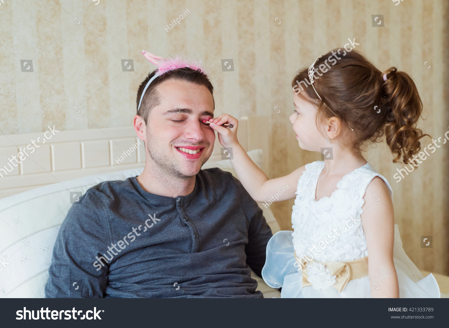 really young daughter father what is dating like in japan