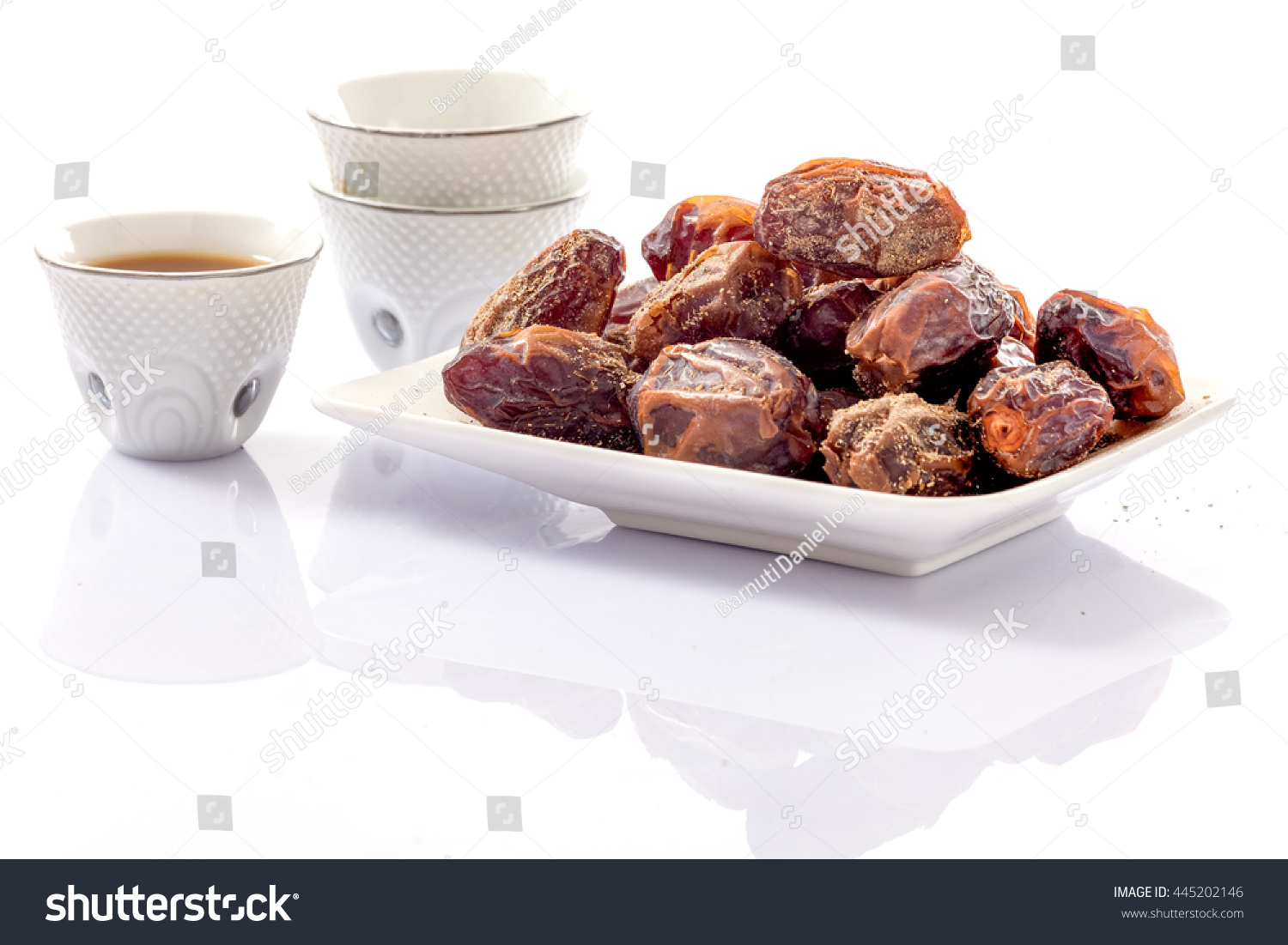 Dates fruit with Arabic caffe.Dates medium size in Amman Jordan 30-07-2016 Dates fruit with Arabic caffe.Dates medium size in Amman Jordan 30-07-2016