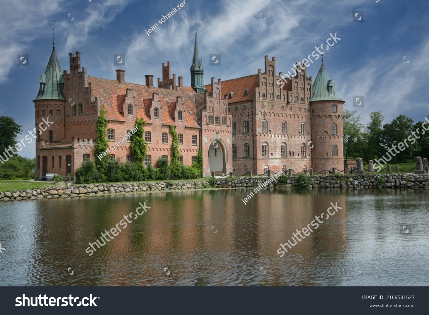 541 Schloss Egeskov Bilder Stockfotos Und Vektorgrafiken Shutterstock