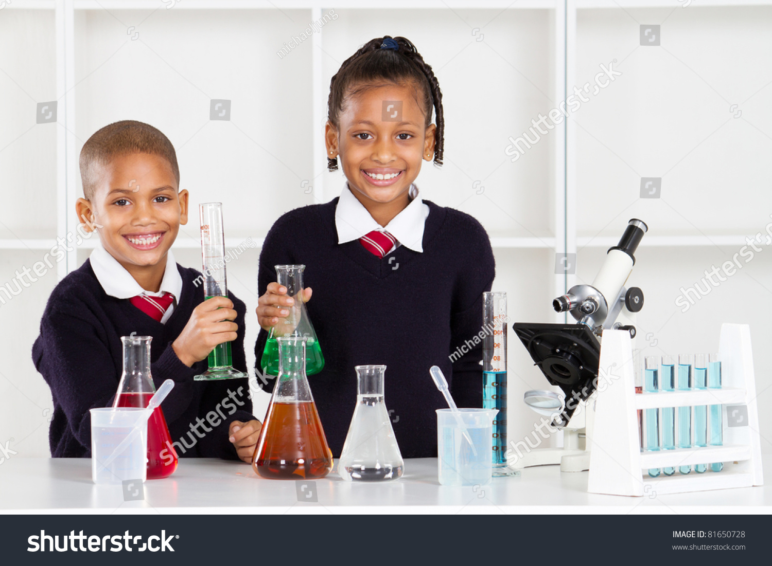 Elementary School Students Science Lab Stock Photo 81650728 - Shutterstock