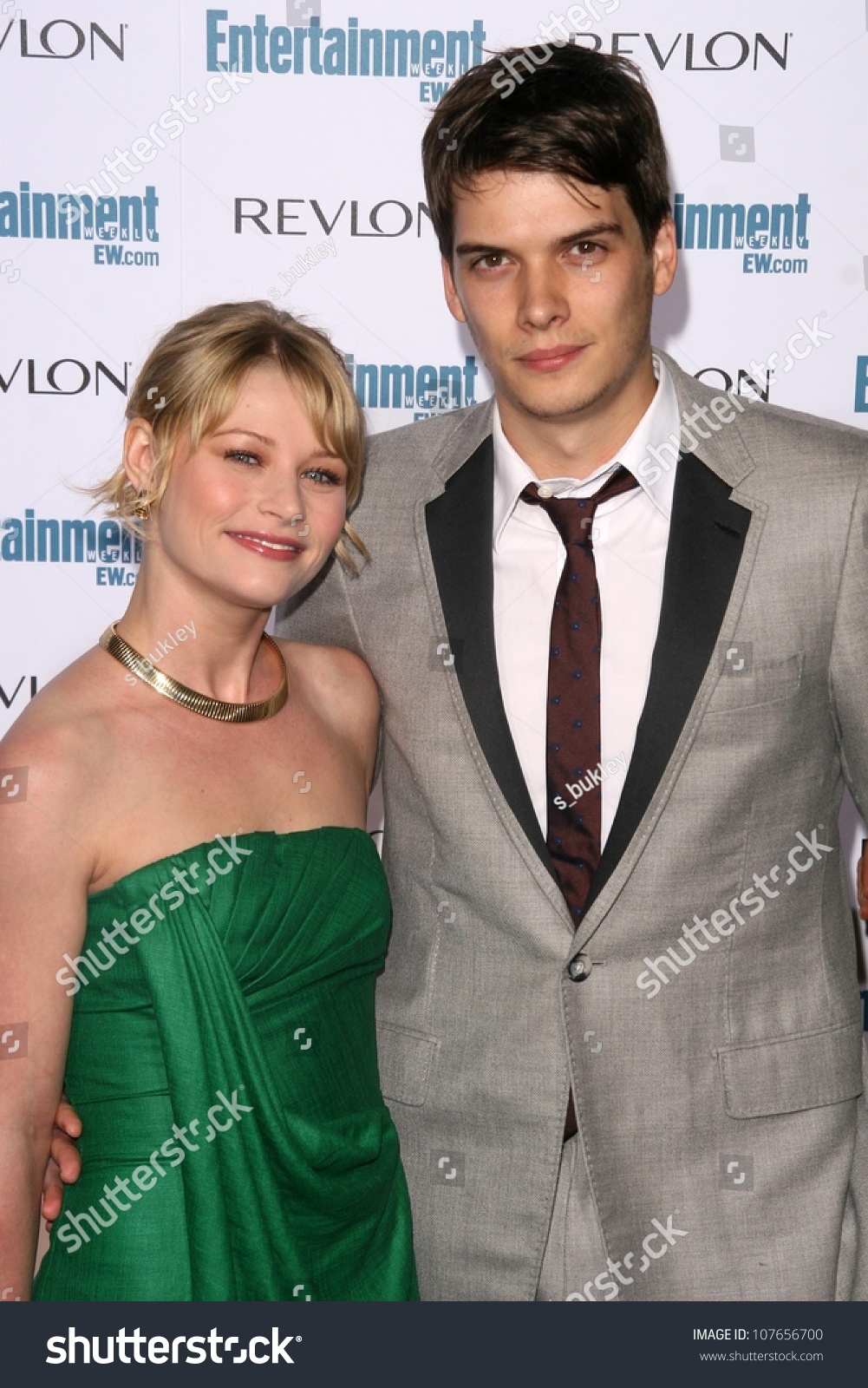 Emilie De Ravin Josh Janowicz Entertainment Stock Photo 107656700