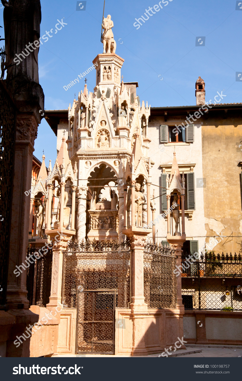 Famous gothic funerary monument Scaliger Tombs Arche scaligere in Verona Italy Famous gothic funerary monument Scaliger Tombs Arche scaligere in Verona Italy