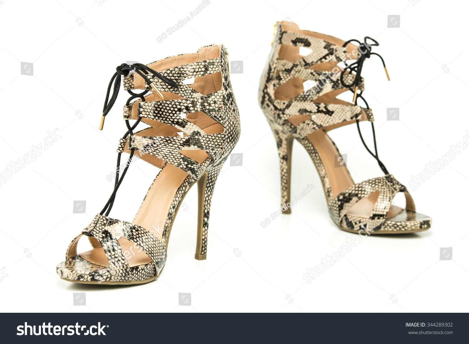 heels with small platform