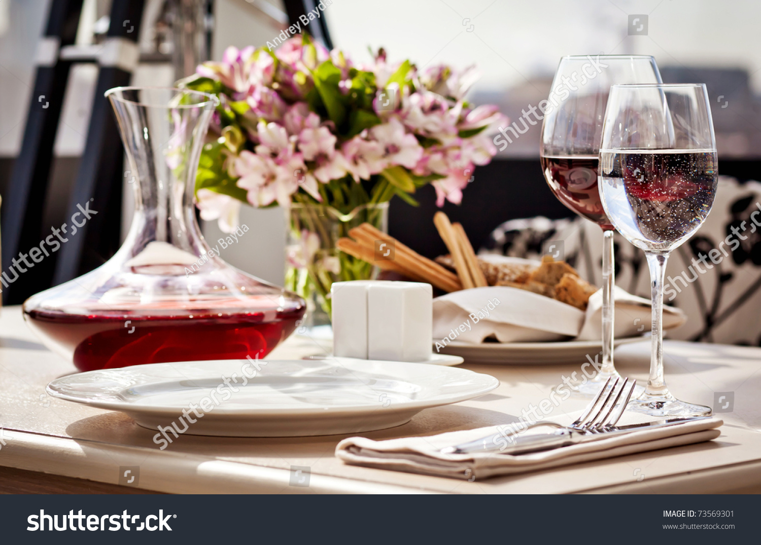Fine Restaurant Dinner Table Place Setting: Napkin, Wineglass, Plate