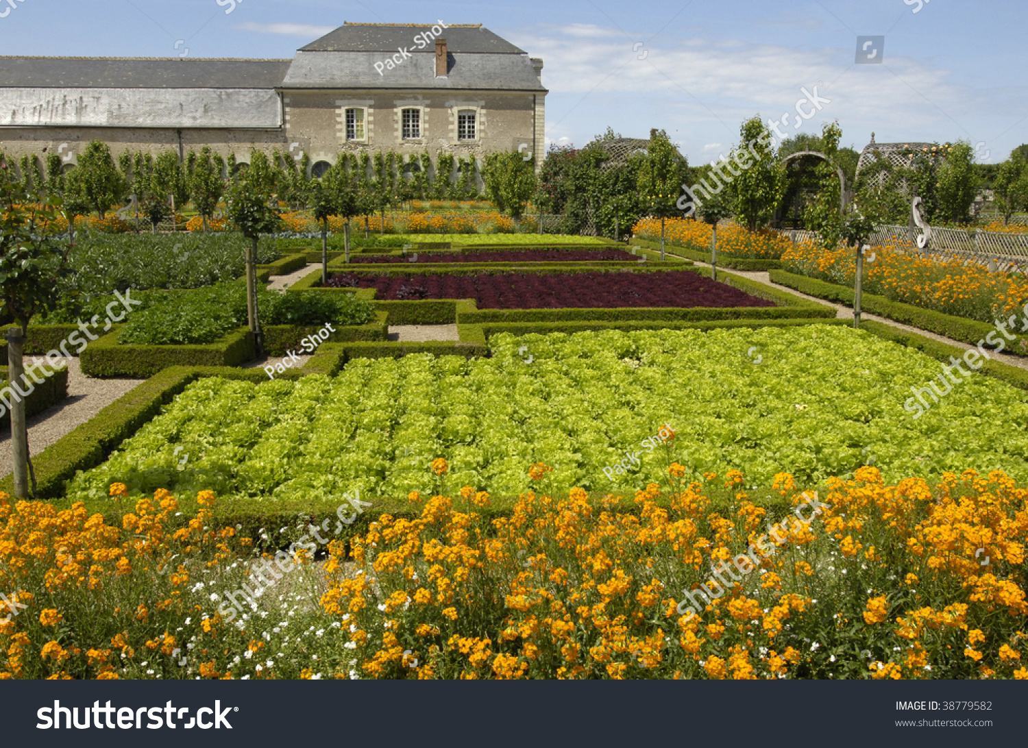 France, Castle Of Villandry, French Formal Garden Stock ...