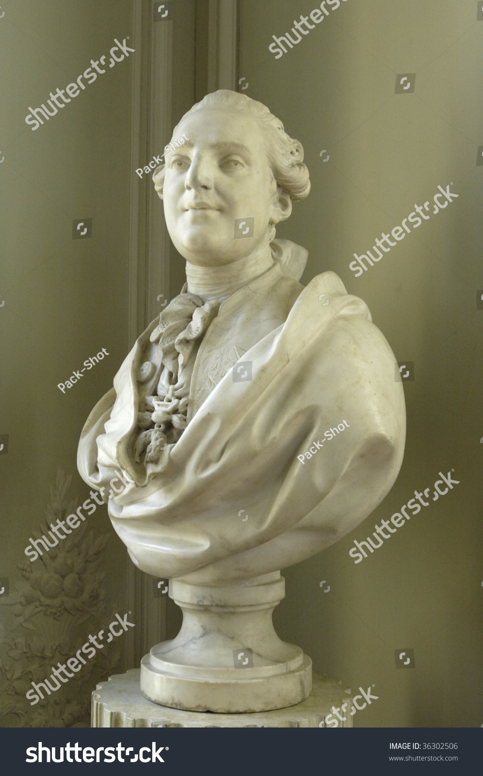 France, Versailles Palace, Petit Trianon, Statue Of The King Louis Xvi Stock Photo 36302506 ...
