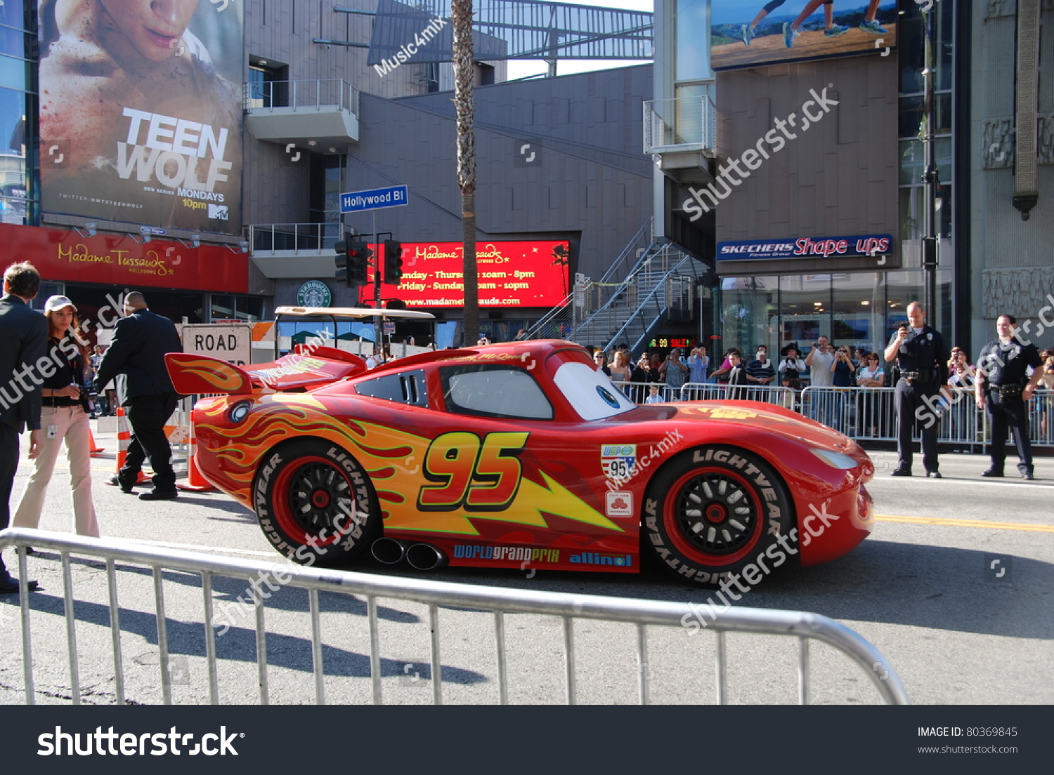 lightning mcqueen carpet