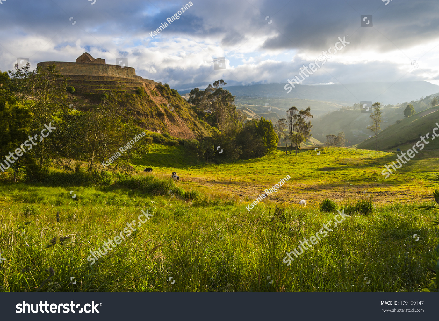 Ingapirca Inca Wall And Town In Ecuador Ingapirca Inca Wall And Town Largest Known Inca Ruins In