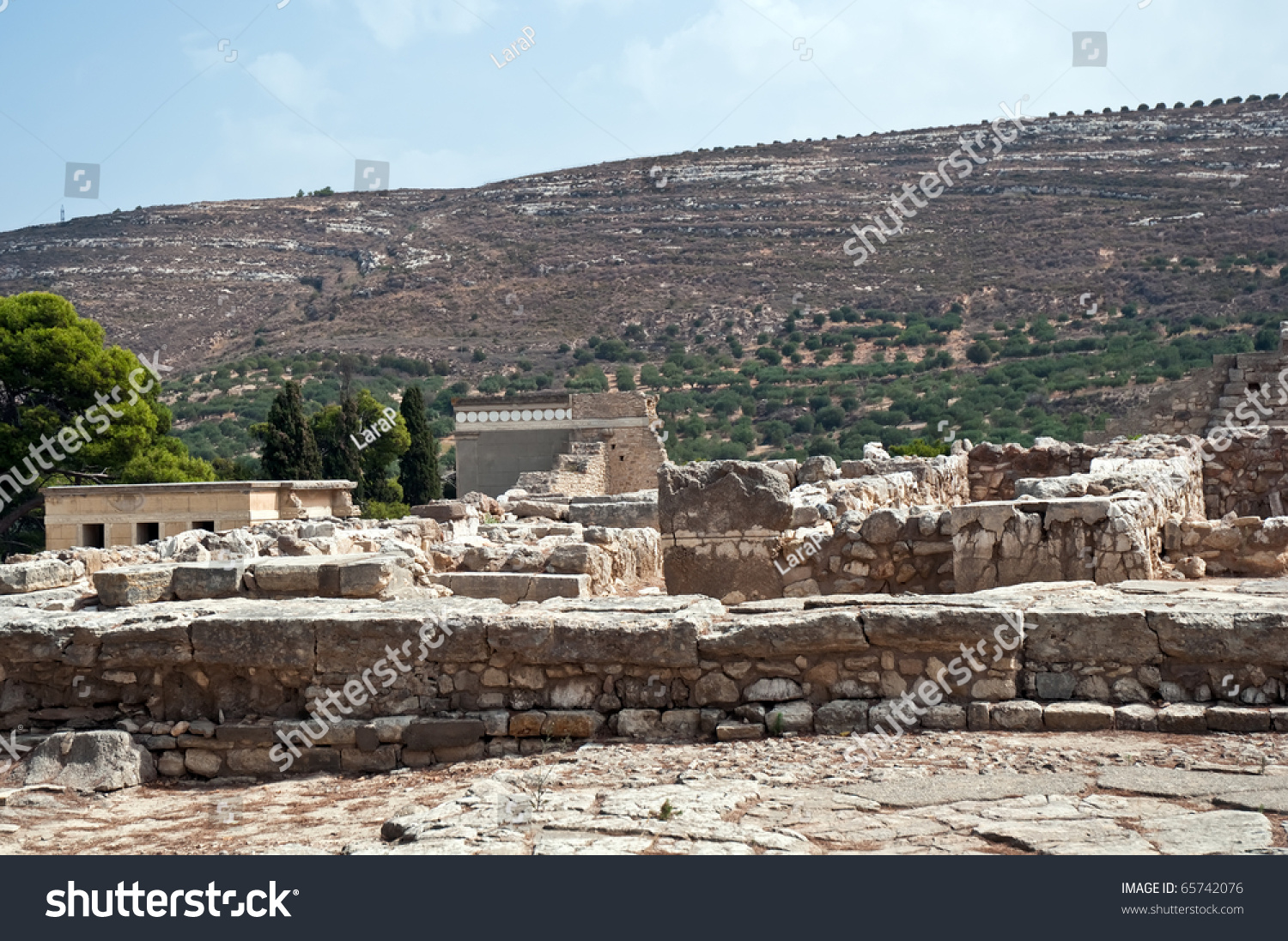 Knossos, Also Known As Labyrinth, Or Knossos Palace, Is The Largest ...