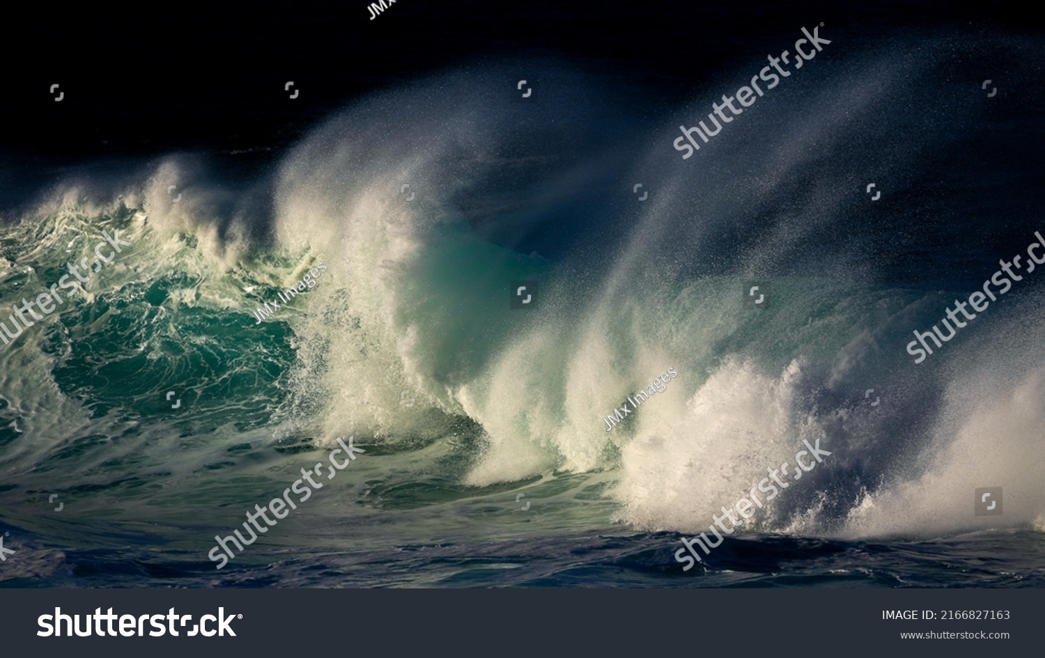 Large Ocean Wave Crashing Water Spray Stock Photo Shutterstock