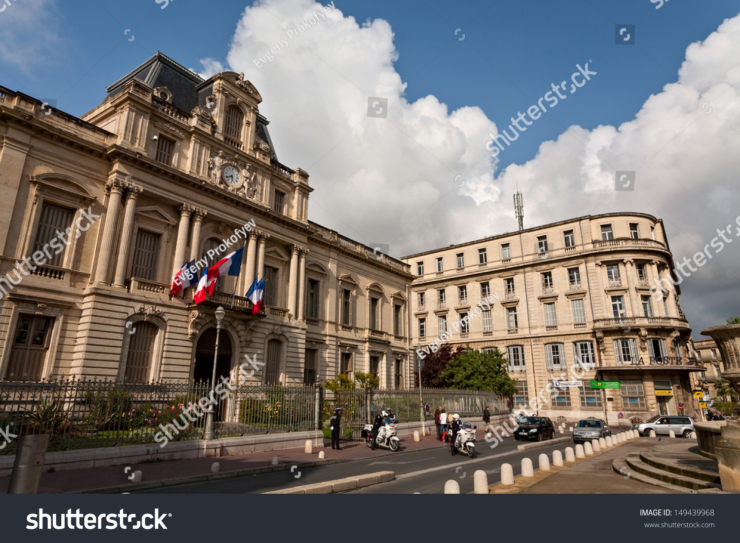 Dating in montpellier france