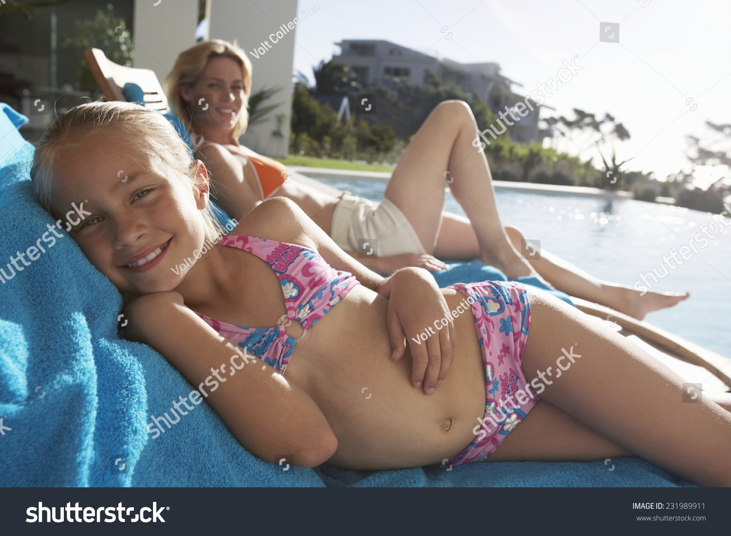 very skinny nude hippie chicks