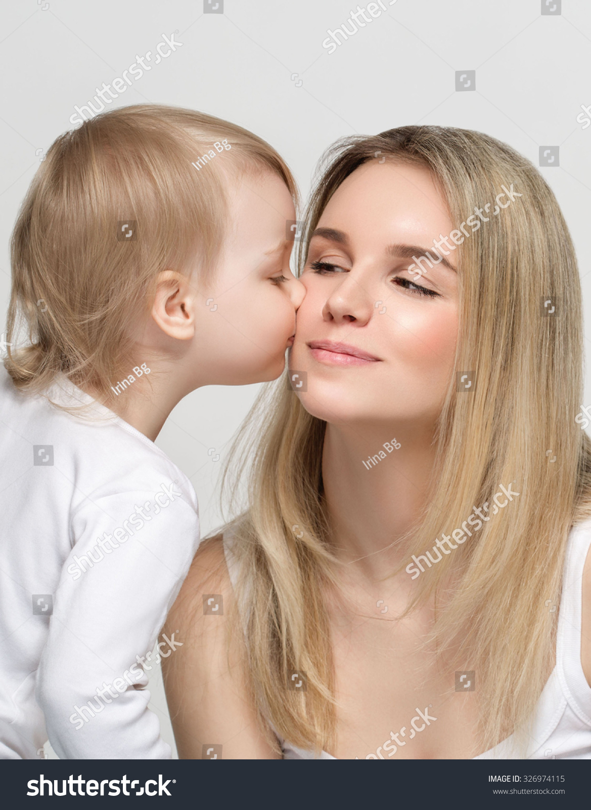 blond mother blond mother