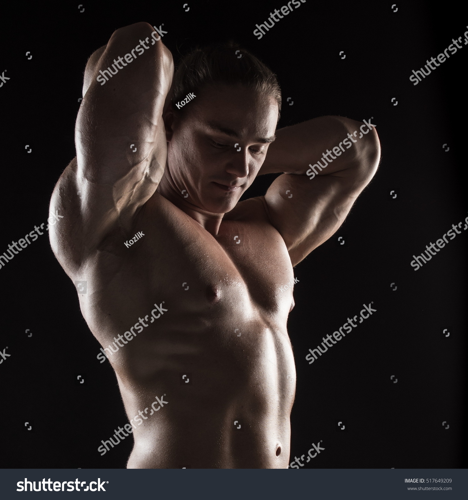 Naked Torso Male Bodybuilder Athlete Studio库存照片517649209 Shutterstock