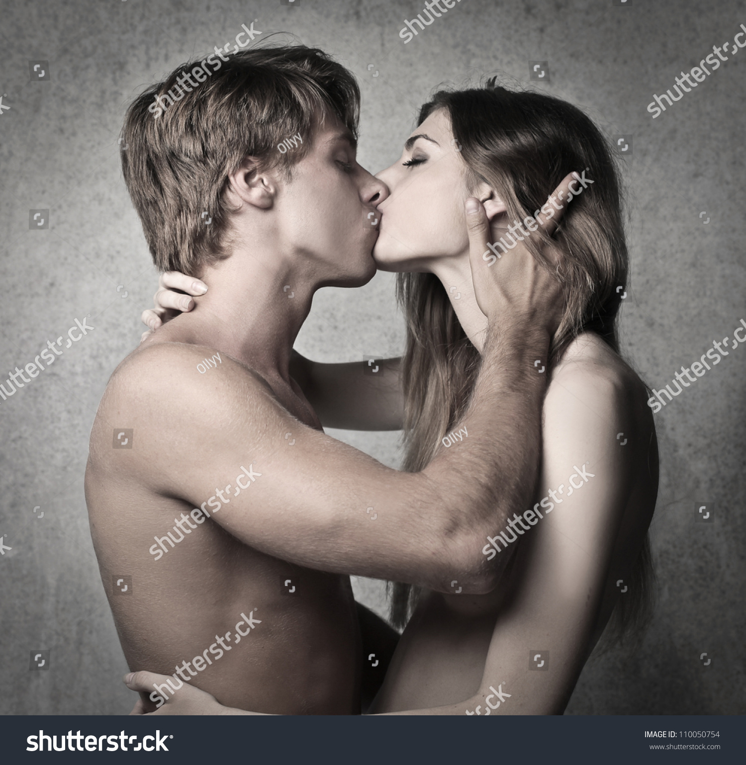Поцелуи голыми