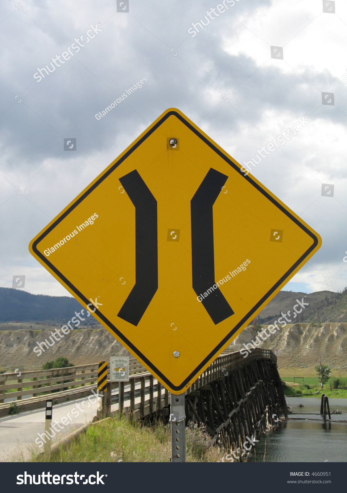 narrow-bridge-sign-stock-photo-4660951-shutterstock