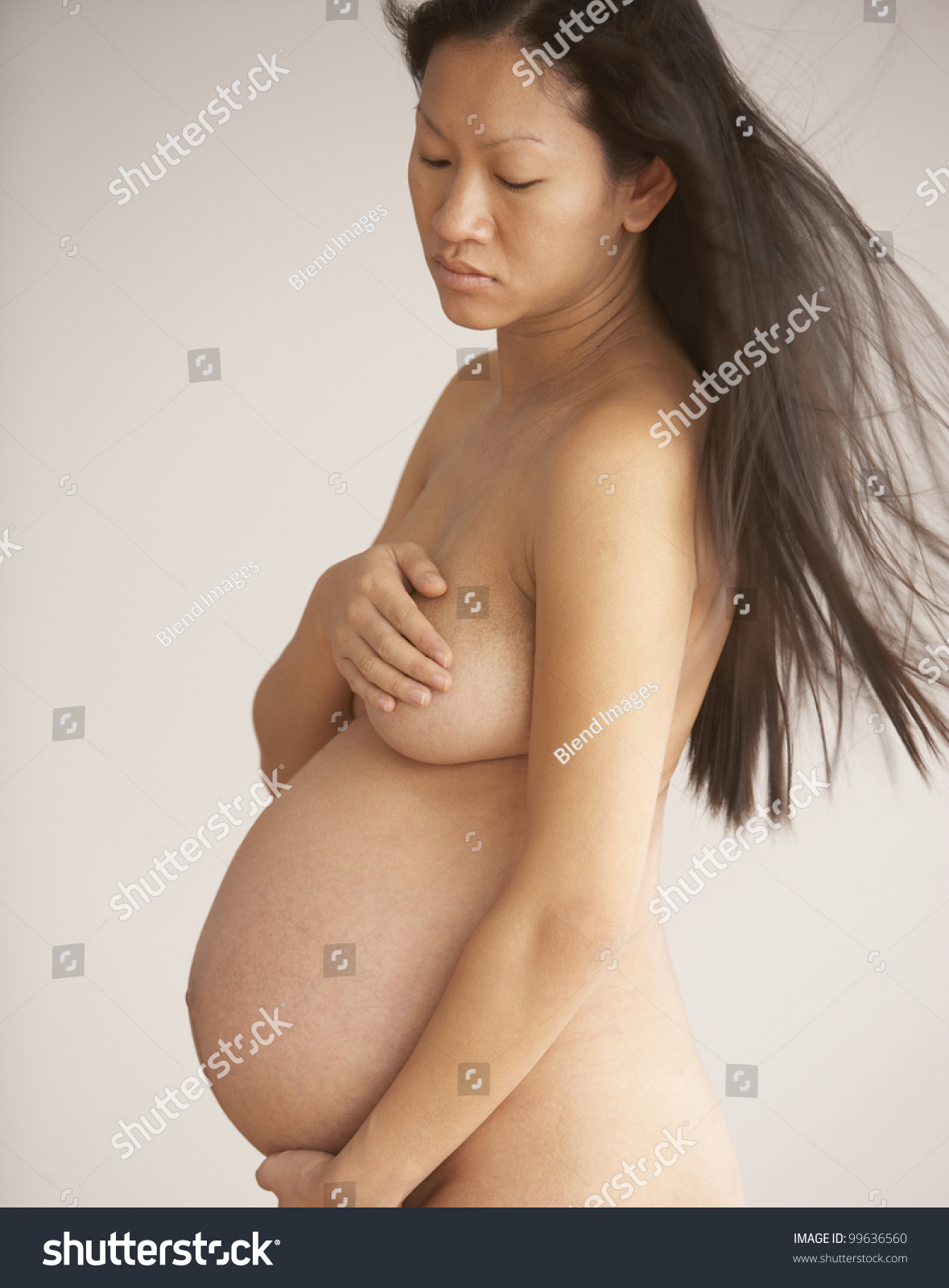Pregnant Nude Women 13