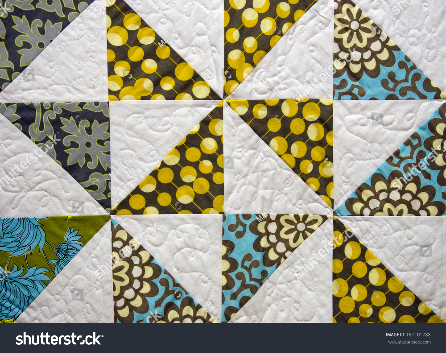 old-handmade-quilt-vintage-hexagon-patchwork-1930-s-print-woven-cotton-fabric-cottage