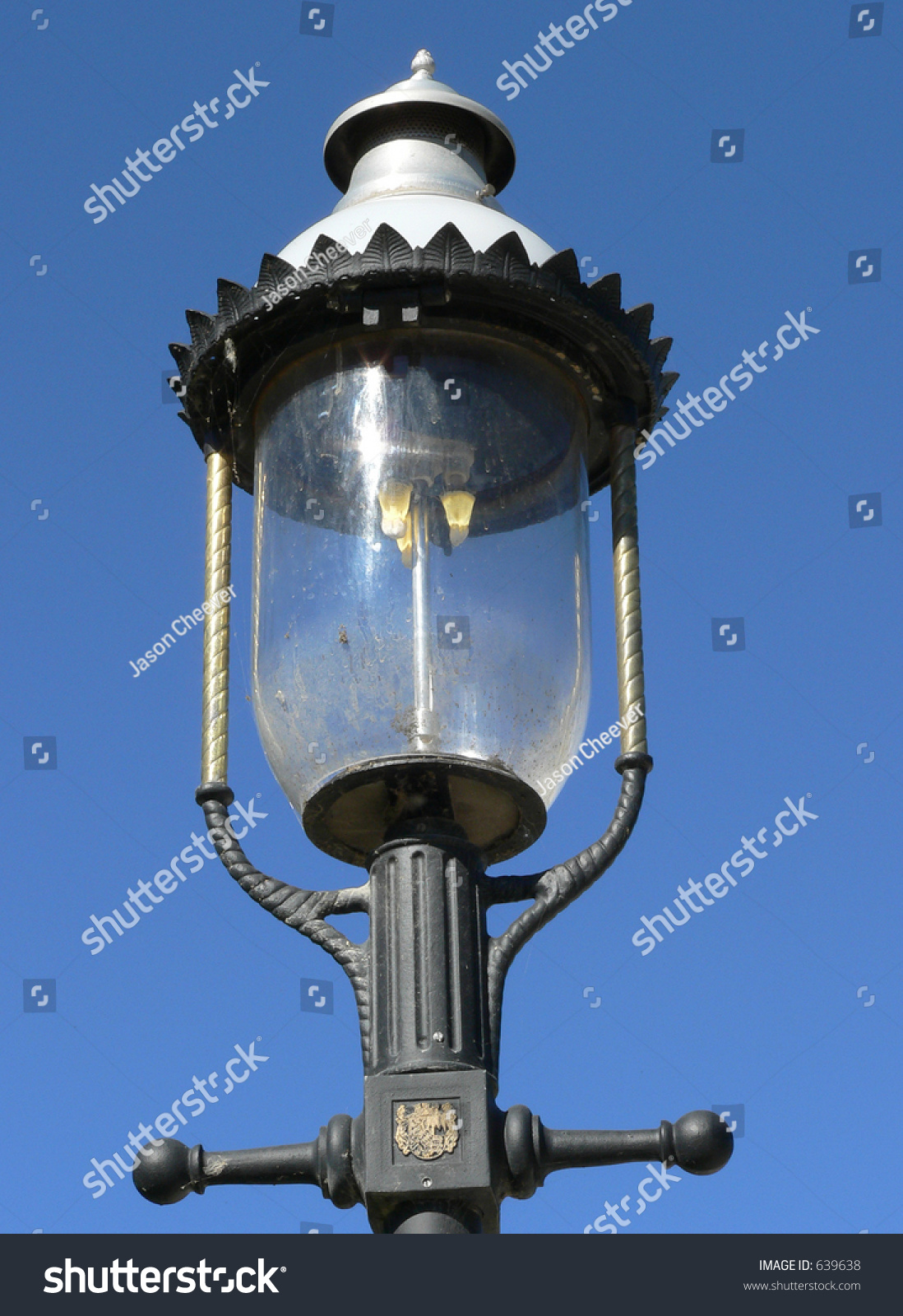 old-gas-street-lamp-stock-photo-639638-shutterstock